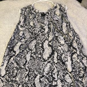 Women’s Black & White Blouse